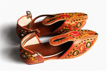 simsearch:857-03192847,k - Close-up of a pair of footwear Foto de stock - Sin royalties Premium, Código: 630-03479255