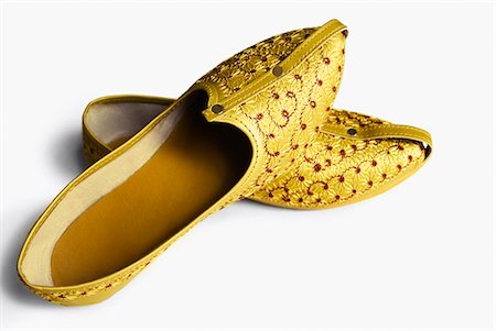 simsearch:857-03192847,k - Close-up of a pair of footwear Foto de stock - Sin royalties Premium, Código: 630-03479250