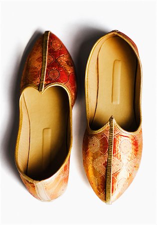simsearch:857-03192847,k - Close-up of a pair of footwear Foto de stock - Sin royalties Premium, Código: 630-03479262