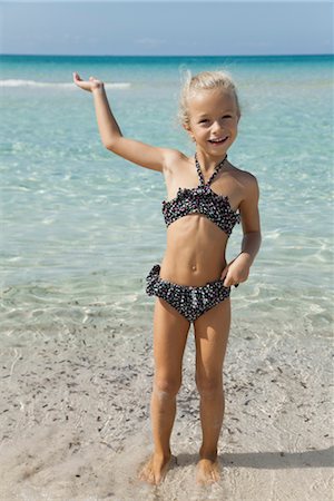 Girl at the beach Stock Photo - Premium Royalty-Free, Code: 632-05760319