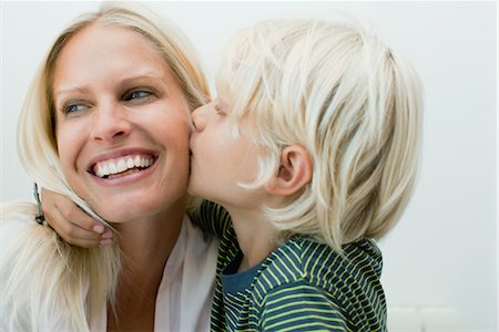 simsearch:632-05816381,k - Boy kissing his mother on the cheek Stock Photo - Premium Royalty-Free, Code: 632-05816107