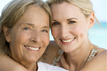 senior with daughter - Mother with adult daughter, portrait Stock Photo - Premium Royalty-Free, Code: 632-05816671
