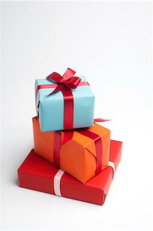 pile of christmas gifts - Festively wrapped gifts Stock Photo - Premium Royalty-Free, Code: 632-05991901