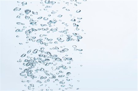 Bulles d'air dans l'eau Photographie de stock - Premium Libres de Droits, Code: 632-06029694