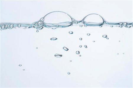 Bubbles on surface of water Stock Photo - Premium Royalty-Free, Code: 632-06030191