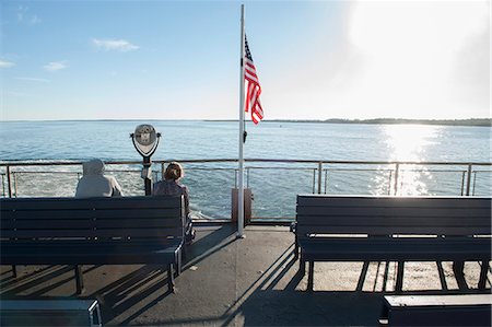 flag of usa picture - Passengers on ferry boat deck Stock Photo - Premium Royalty-Free, Code: 632-08331568