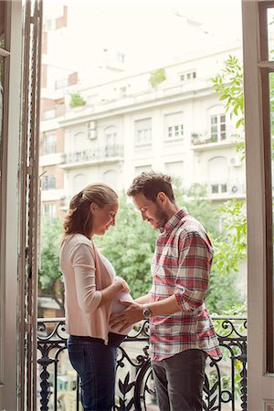 french door - Expecting couple Stock Photo - Premium Royalty-Free, Code: 632-08545835