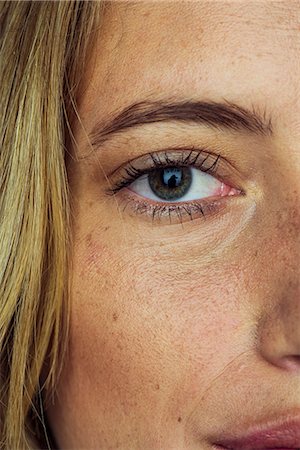 eyebrows - Close-up of woman's face and eye Stock Photo - Premium Royalty-Free, Code: 632-09021470