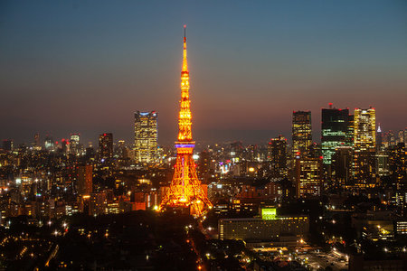 simsearch:400-05706130,k - Tokyo Tower and skyscrapers in Minato Ward Stock Photo - Premium Royalty-Free, Code: 632-09273154
