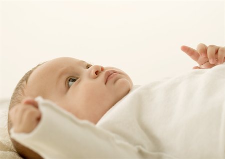 simsearch:632-03027302,k - Baby lying on back Stock Photo - Premium Royalty-Free, Code: 632-01153288