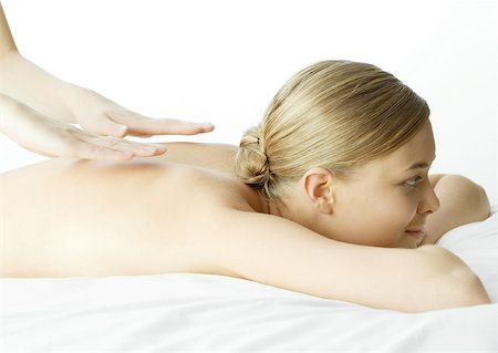 simsearch:696-03400314,k - Massage du dos Photographie de stock - Premium Libres de Droits, Code: 632-01153441
