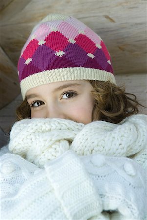 simsearch:695-03376367,k - Girl wearing warm clothes, portrait Stock Photo - Premium Royalty-Free, Code: 632-01613079
