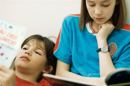 simsearch:695-03388794,k - Children reading together Stock Photo - Premium Royalty-Free, Code: 632-02744725