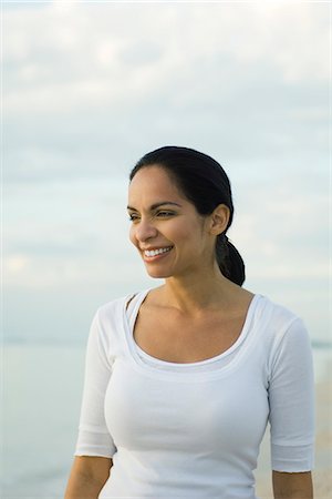 Woman at the beach, portrait Stock Photo - Premium Royalty-Free, Code: 632-03651853