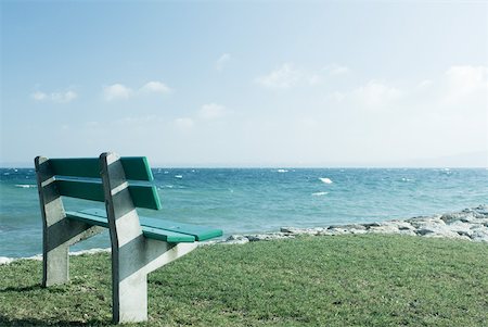 simsearch:633-06322603,k - Bench overlooking coast Stock Photo - Premium Royalty-Free, Code: 633-01573059