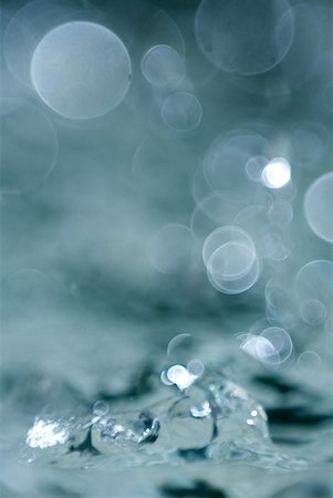 refraction - Water splashing, extreme close-up Stock Photo - Premium Royalty-Free, Code: 633-01573463