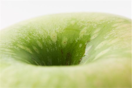 Granny Smith apple, extreme close-up, cropped view Stock Photo - Premium Royalty-Free, Code: 633-01992900