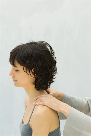 simsearch:696-03400314,k - Femme recevoir massage de cou inférieur Photographie de stock - Premium Libres de Droits, Code: 633-02345917