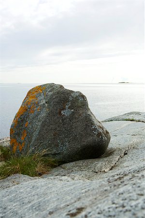solid - Large rock on sea shore Stock Photo - Premium Royalty-Free, Code: 633-02645426