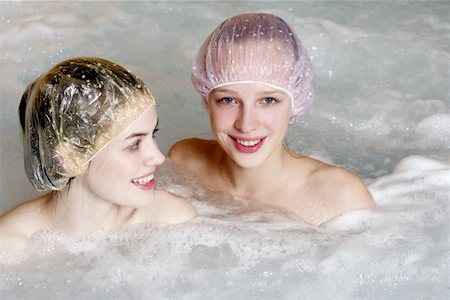 simsearch:644-01436677,k - Two women in jacuzzi at a spa Stock Photo - Premium Royalty-Free, Code: 644-01435696