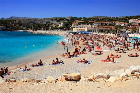 People on the beach, Cassis, France Stock Photo - Premium Royalty-Free, Code: 644-01438025