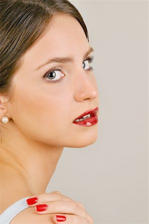 simsearch:644-02152735,k - Female young adult face Stock Photo - Premium Royalty-Free, Code: 644-02153058