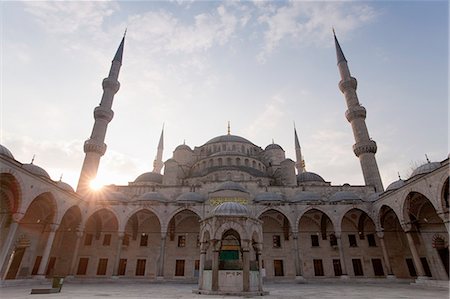 sultan ahmed mosque - Blue Mosque courtyard at dawn, Istanbul, Turkey Stock Photo - Premium Royalty-Free, Code: 649-06113037