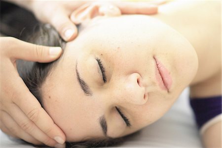 simsearch:649-06164622,k - Close up of woman having scalp massage Stock Photo - Premium Royalty-Free, Code: 649-06305843