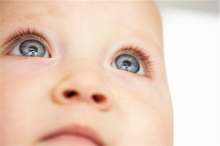 simsearch:649-06533379,k - Close up of baby girls eyes Photographie de stock - Premium Libres de Droits, Code: 649-06533373