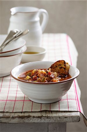 Tuscan bean soup Stock Photo - Premium Royalty-Free, Code: 649-06830126