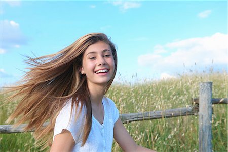 simsearch:649-07239584,k - Teenage girl by wooden fence, Tuscany, Italy Stock Photo - Premium Royalty-Free, Code: 649-07239604
