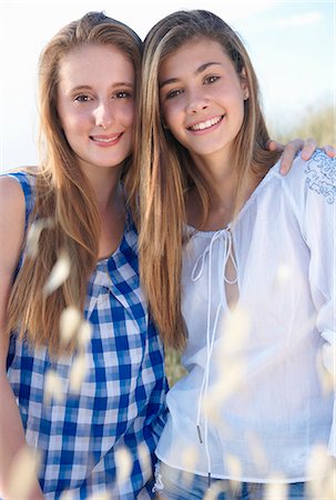 simsearch:649-07239584,k - Portrait of two teenage girls, Tuscany, Italy Stock Photo - Premium Royalty-Free, Code: 649-07239608