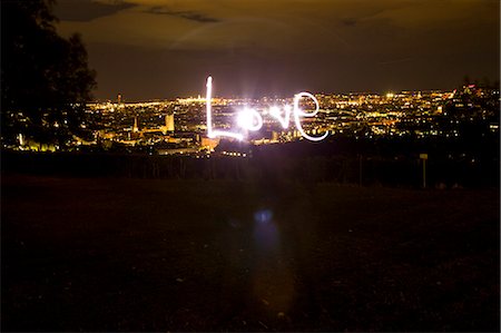 Love, light painting at night with view of Vienna, Austria Stock Photo - Premium Royalty-Free, Code: 649-07239858