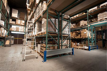 step ladder - Shelves of stock and orders in printing warehouse Stock Photo - Premium Royalty-Free, Code: 649-07280534