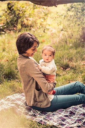 single mom - Mother and baby enjoying park Stock Photo - Premium Royalty-Free, Code: 649-07437488