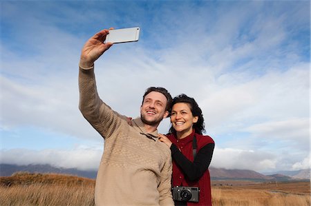 simsearch:649-07437331,k - Couple taking selfie at countryside, Connemara, Ireland Stock Photo - Premium Royalty-Free, Code: 649-08060238