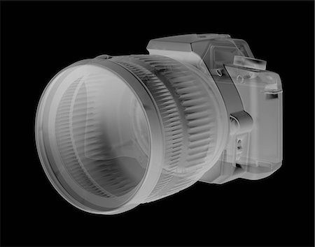 Simulated x-ray of a 35mm camera Stock Photo - Premium Royalty-Free, Code: 649-08565441