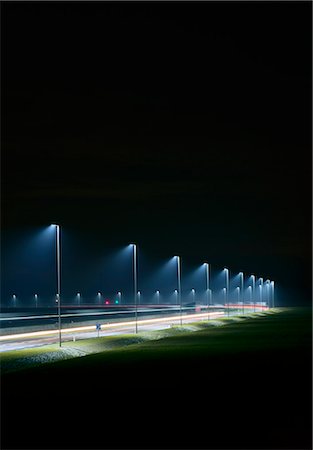 Night shot of new road build on land reclaimed from sea, Rotterdam harbor, Massvlakte, Rotterdam, Netherlands Photographie de stock - Premium Libres de Droits, Code: 649-08565604