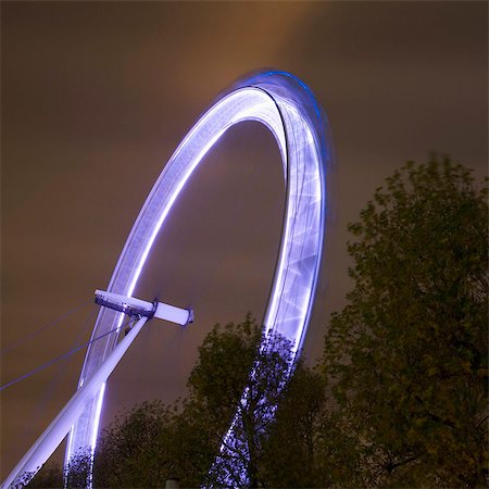 simsearch:614-06719755,k - London Eye spinning Stock Photo - Premium Royalty-Free, Code: 649-08560031