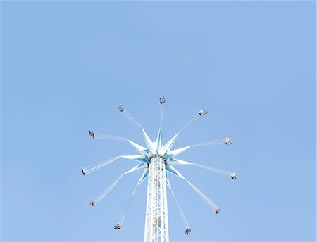 Amusement ride and blue sky Stock Photo - Premium Royalty-Free, Code: 649-08632773