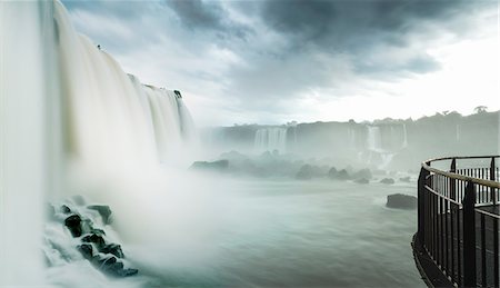 Viewing platform at Iguazu falls, Parana, Brazil Stock Photo - Premium Royalty-Free, Code: 649-08633126