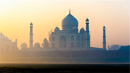 fog icon - Taj Mahal, Rajasthan, India Stock Photo - Premium Royalty-Free, Code: 649-08745440
