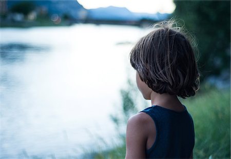 simsearch:649-09078617,k - Rear view of boy by river looking away Stock Photo - Premium Royalty-Free, Code: 649-08745697