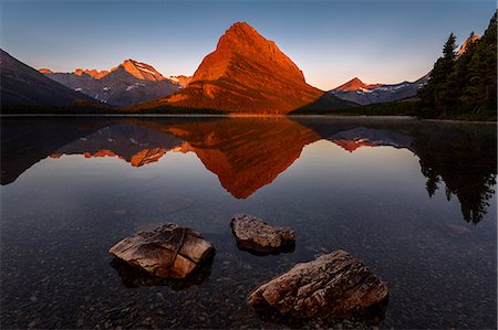 Scenic view, Swiftcurrent Lake, Glacier National Park, Montana, USA Stock Photo - Premium Royalty-Free, Code: 649-08859905