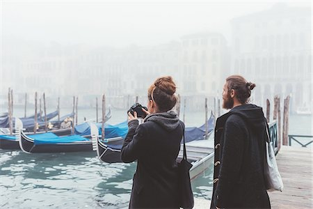 simsearch:6113-06498180,k - Couple photographing gondolas on misty canal, Venice, Italy Stock Photo - Premium Royalty-Free, Code: 649-08900853