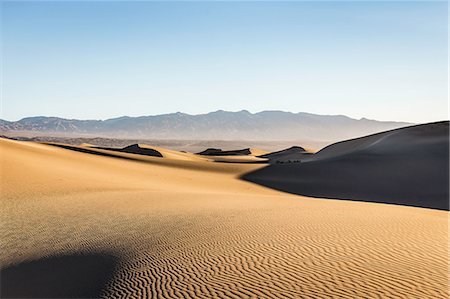 simsearch:700-03891190,k - Rippled Mesquite Flat Sand Dunes in Death Valley National Park, California, USA Stock Photo - Premium Royalty-Free, Code: 649-08968986