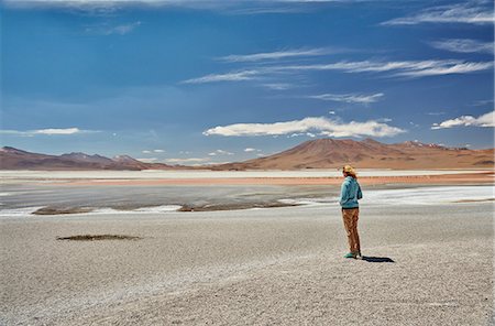 Woman standing, looking at view, Laguna Colorada, Colorada, Potosi, Bolivia, South America Stock Photo - Premium Royalty-Free, Code: 649-09123303
