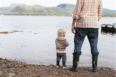 simsearch:649-07437107,k - Toddler and father at fjord water's edge looking out, Aure, More og Romsdal, Norway Stock Photo - Premium Royalty-Free, Code: 649-09138940