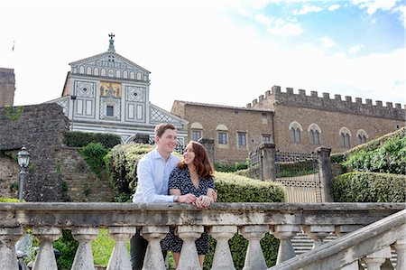 simsearch:649-07560084,k - Young couple relaxing by San Miniato al Monte Church, Florence, Toscana, Italy Stock Photo - Premium Royalty-Free, Code: 649-09159127