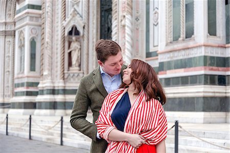 simsearch:649-07560084,k - Young couple hugging, Santa Maria del Fiore, Florence, Toscana, Italy Stock Photo - Premium Royalty-Free, Code: 649-09159121